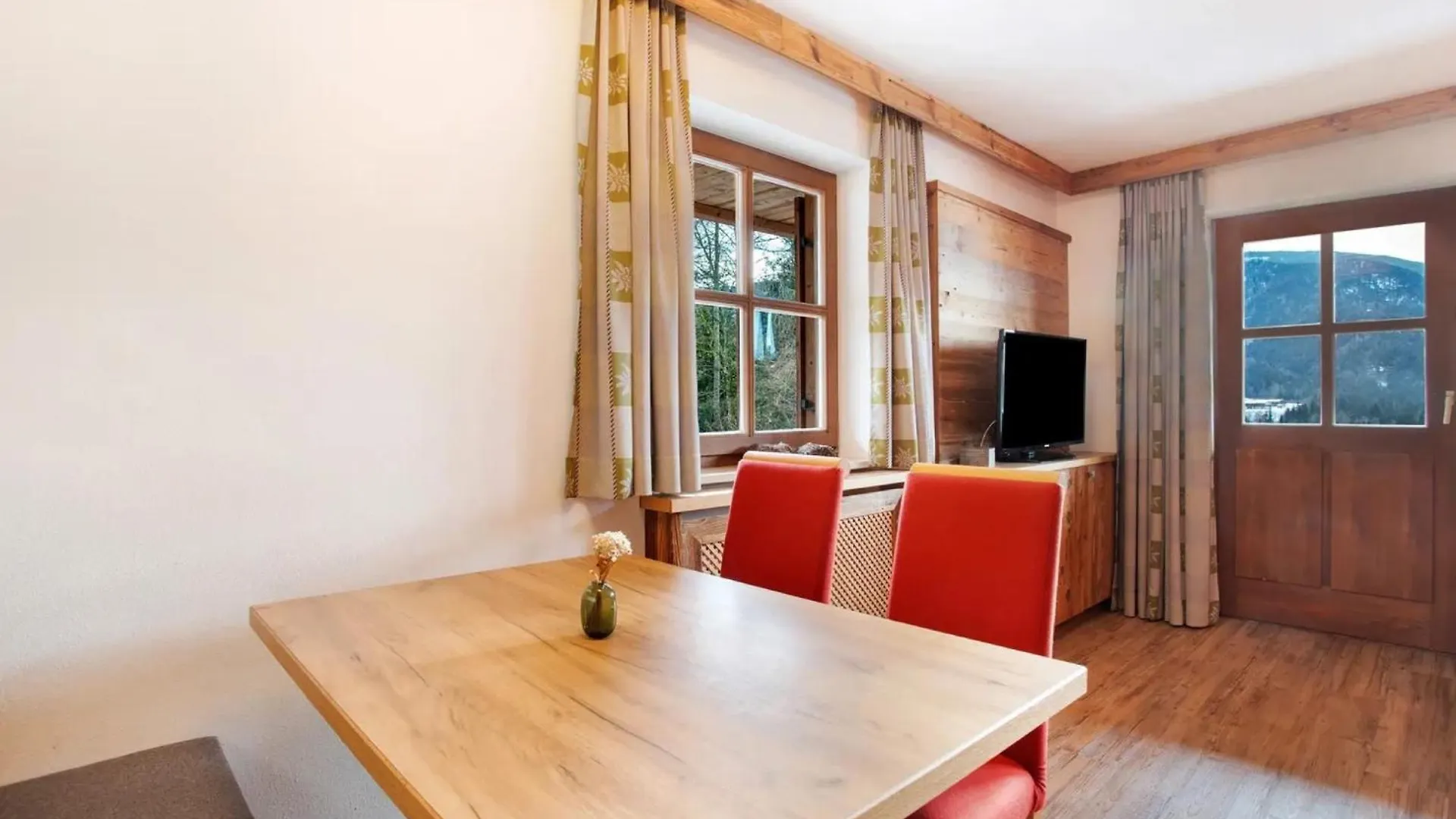 Gaestehaus Panorama - Appartement 2 Reit im Winkl